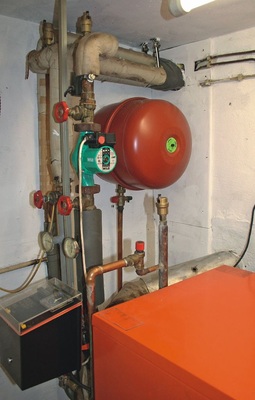 Eigentümern und Handwerk fehlte bisher eine Möglichkeit, mit geringem Aufwand Aussagen über den Zustand einer ­Heizungsanlage und die Energieeinsparpotenziale zu treffen.