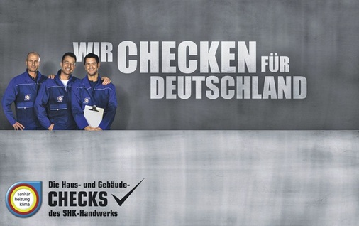 Die Marketingaktion „Wir checken für Deutschland“ soll bundesweit in Endverbrauchermedien auf den Heizungs-Check und weitere Services in der Haus- und Gebäudetechnik hinweisen. Zum Energiedienstleistungsangebot gehören aktuell neben dem Heizungs-Check: Wartung, Hydraulikoptimierung, die Erstellung von Energiekonzepten, Modernisierung, Contracting, Thermografie der Gebäudehülle, Blower-Door-Tests sowie Energieausweise.