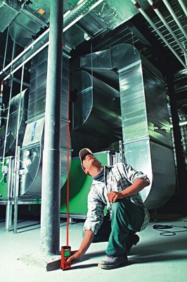 Wenn es um das präzise und schnelle Messen lichter Maße bzw. Höhen geht, sind Laser-Distanzmesser unschlagbar.