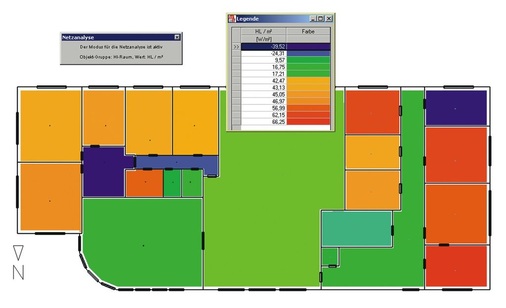 Durch die grafische Analyse können Ausreißer oder Fehler schneller geortet werden (hier: Einfärben nach spezifischer Heizlast). - © mh-software
