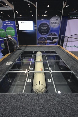 Pragmatische Lösungen sind gefragt: “Ductsox“ reguliert die Luftverteilung im Doppelboden.