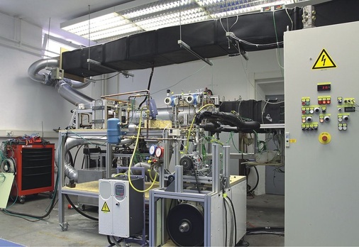 Testraum im TWK für Komponenten der Kälte- und Wärmepumpentechnik: Verdichter, Verdampfer, Verflüssiger, Drosselorgane und innere Wärmeübertrager.