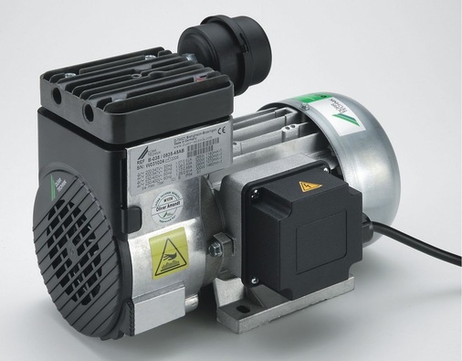 Dürr Technik: Der ölfreie Kompressor B-038AB liefert absolut ölfreie Luft für die Enteisenung und ­Entmanganung. Gleichzeitig ist die kompakte Anlage dauerlauffest und wartungsfrei.