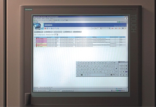 Bild 4 Touch-Screen zur Bedienung der Gebäudeautomation. - © Siemens
