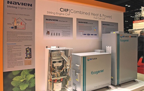 Bild 3 Der koreanische Heizkesselher­steller Navien zeigt ­Mikro-KWK-Geräte mit Stirlingmotor und Brennstoff­zellen. Für amerikanische Verhältnisse sind Geräte dieser Größe aber zu wenig „powerfull“.
