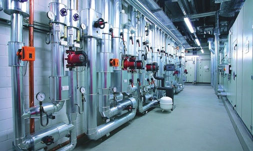 Bild 1 Der Einfluss der Technischen Gebäudeausrüstung auf die Nachhaltigkeit von Gebäuden ist erheblich größer, als es die bisher führenden Wertungsverfahren abbilden.