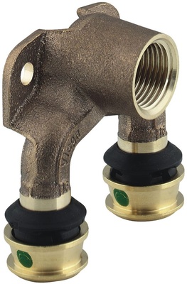 Bild 9 Bei durch­strömten Wandscheiben, wie hier aus dem „Raxofix“-Programm, wird das Trinkwasser hygienisch optimal bis zum Anschluss der Zapfstelle aus­getauscht. Zudem sind die Druckverluste deutlich niedriger als bei ­einer T-Stück-Installation.