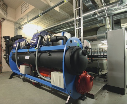 Im Teillastbereich kann der Quantum-Flüssigkeitskühlsatz eine Leistungszahl von über 10 erreichen.