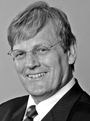 » Die PV-Industrie ist die inno­vativste Branche, die es überhaupt gibt. « Prof. Dr. Eicke R. Weber, Institutsleiter, Fraunhofer-Institut für Solare Energiesysteme