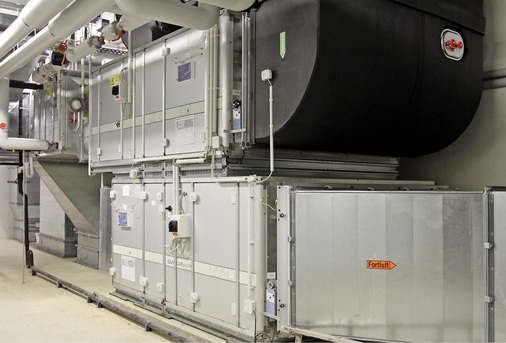 Abb. 4 Früher waren RLT-Anlagen eher eine Nuance zu groß, heute ist ihre Leistung eher knapp bemessen. Durch Bedarfsregelung und freie Nachtauskühlung lässt sich dennoch Energie einsparen.