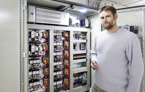 Abb. 5 Als Planer setzte Dipl.-Ing. Matthias Schmalenstrot auch aus logistischen ­Gründen auf einen Hersteller für die ­zentrale Lüftungs­technik: „So konnte die Installation mit ­geringstmöglichem Abstimmungsaufwand parallel zum Baufortschritt erfolgen.“