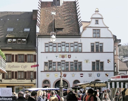 Abb. 7 …die Schäden durch die unsachgemäßen Geothermie-Bohrungen in der Altstadt von Staufen werden inzwischen auf 60 Mio. Euro geschätzt