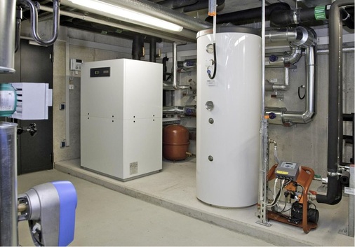 Abb. 2 …bei einer ­Gebäudesimulation hatte sich eine Grundwasser-Wärmepumpe mit Pufferspeicher als die wirtschaftlichste Lösung herausgestellt.