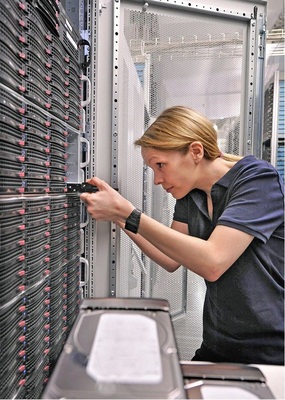 Abb. 5 Die Auslagerung von Programmen und Daten auf externe Server setzt solide und ­zuverlässige Dienstleister zwingend voraus.