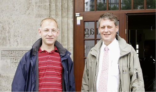 Abb. 3 Verantwortlich für Planung und Installation: Rolf Roggemann (links) und Heinrich Kohl.
