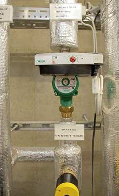 Abb. 6 Auch in der Wärmeverteilung wurde Wert auf eine möglichst stromsparende Pumpentechnik gelegt. Daher wurden mit den Baureihen Wilo-Stratos und Stratos ECO (Bild) nur Hocheffizienzpumpen der Energieeffizienzklasse A installiert.