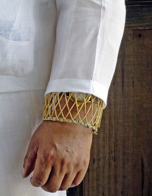 Abb. 4 Albert Bauer beobachtete, dass eine chao­tische Luftführung auch Schubladen, Schränke, ja selbst Hosenbeine und Sakkos durchströmt. Diese Art von Mikroklima machten sich auch die Menschen im alten Korea zunutze, indem sie mithilfe eines Bambusgeflechts eine Art Luftpolster zwischen der Haut und der Kleidung aufbauten.