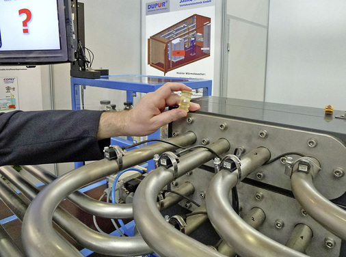 Abb. 5 Die Dupur-Wärmerückgewinnungsanlagen verhindern durch eine kontinuierliche mecha­nische Reinigung mit Molchen das Fouling an der Rohrwand bei problematischen Wässern.