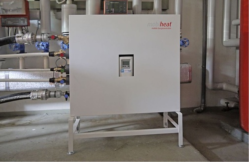 Abb. 3 Das Durchlauf­erhitzerprinzip, die Platzierung der Frischwasserstation dicht bei den Wasseranschlüssen und die trinkwasserseitige Verbindung mit starrem Leitungsmaterial mit DVGW-Zulassung gewährleisten hygienisch einwandfreies Trinkwarmwasser und ermöglichen die Durchführung ­einer regelwerkskonformen Thermischen Desinfektion.