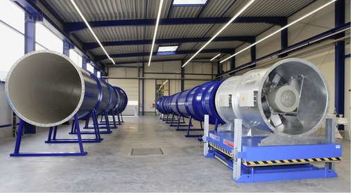 Abb. 4 Bis zu 17 m lange Prüfstrecken für bis zu 600000 m³/h lassen sich im kalten Prüfraum aufbauen.