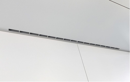 Abb. 5 Ein exklusiv von Emco Klima für die Think Tanks entwickeltes Schalldämmlüftungsgerät — im Bild die dezenten, ästhetisch zurückhaltenden Be- und Entlüftungsöffnungen — stellt auch bei Vollbelegung mit vier Personen eine dauerhaft angenehme Luftqualität im Innern sicher.