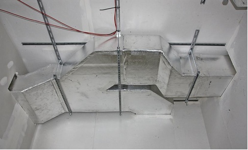 Abb. 4 Mit den Mineralwolle-Dämmplatten lassen sich auch komplexe Kanalgeometrien realisieren.