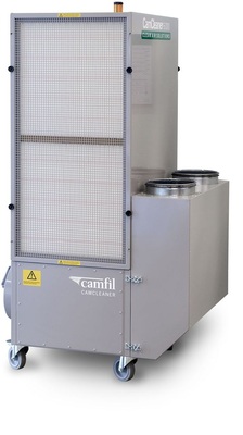Abb. 3 Der Luftreiniger CamCleaner 6000 filtert durch eine Kombination aus großen Ansaug­flächen und leistungsfähigen Filtermedien schon mit dem ersten (Um)Luftwechsel 95 % der Partikel aus der angesaugten Raumluft, auch Tabak- und Schweißrauch, Baustaub und Asbest. Er kann mobil aufgestellt oder bodenstehend, an der Wand oder von der Decke abgehängt montiert werden.