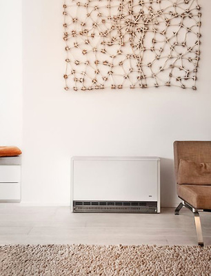 



2
 Die lange Zeit in der Kritik stehende Nachtspeicherheizung erlebt eine Renaissance. Sie wird von den EVU zunehmend als netzdienlicher virtueller Speicher für überschüssigen EE-Strom in Erwägung gezogen. 
