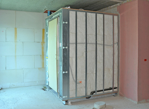 



2
 Im Rohbau: Alle Leichtbau-Fertigbäder sind komplett eingerichtet, belastbar und langlebig. 
