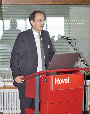 



4
 Christian Stolte: „Zwischen EnEV, EEWärmeG und ErP-Richtlinie gibt es noch einen erheblichen Harmonisierungsbedarf.“ 
