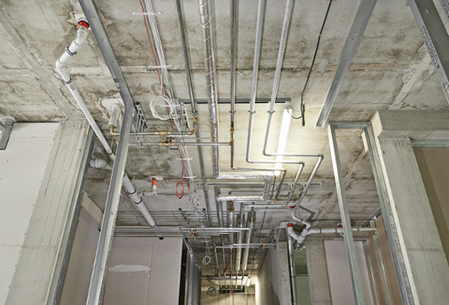 



2
 Über 25 km Rohrleitungen aus dem Viega-Systemverbund wurden in dem Neubau verlegt: vom verzinkten Stahlrohr über Edelstahl bis zu Kunststoff. 
