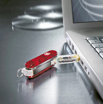 



5
 USB-Speichersticks sind für den Datentransport und -austausch hervorragend, für die Datensicherung eher als Sekundärmedium geeignet. 
