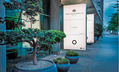 <p>
<span class="GVAbbildungszahl">7</span>
 Das Hotel The Mandala in Berlin wirbt mit einem harmonisierten Umfeld. Die Belegungsrate sowie der Zuspruch zum Spa-Bereich haben sich seit der Harmonisierung erhöht.
</p>

<p>
</p> - © The Mandala Hotel

