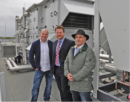 



3
 Haben die Haustechnik im Best Western Plus Hotel gemeinsam realisiert (v. l.): Frank Rais von Bahrenburg Haustechnik, Planerberater Sascha Völker von der August Brötje KG sowie Dipl.-Ing. Nourredine Athmani aus dem gleichnamigen Ingenieurbüro. 
