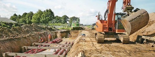 



3
 Durch Erdverkabelungen erhoffen sich Politiker und Netzbetreiber eine höhere Akzeptanz in der Bevölkerung und einen zügigeren Netzausbau. 
