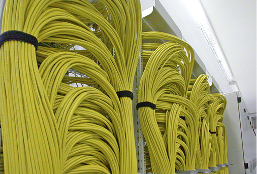 



2
 Dient die Vielzahl an Busprotokollen auch der Marktabschottung? TCP/IP biete für die meisten GA-Anwendungen ausreichende Sicherheit, meint Prof. Timmermann von der Uni Rostock. 
