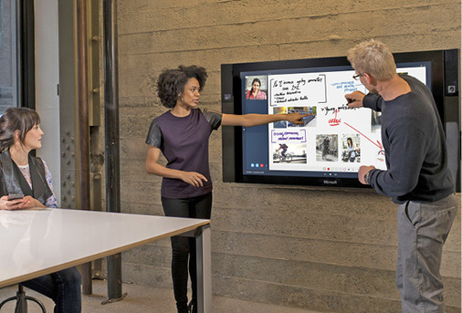 
7
 Auch für interne oder externe Projektbesprechungen eröffnet Windows 10 neue Möglichkeiten. 



