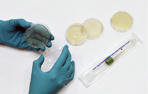 
3
 Standardset für die Durchführung mikrobiologischer Untersuchungen an RLT-Anlagen. 



