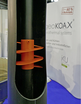 



7
 Bei Wasser/Wasser-Wärmepumpenanlagen muss die Wasserqualität stimmen, sonst wird der Betrieb durch ständige Reinigungsmaßnahmen teuer. Solche Speichersonden (GeoKOAX, Gräfelfing) sind eine Alternative.
