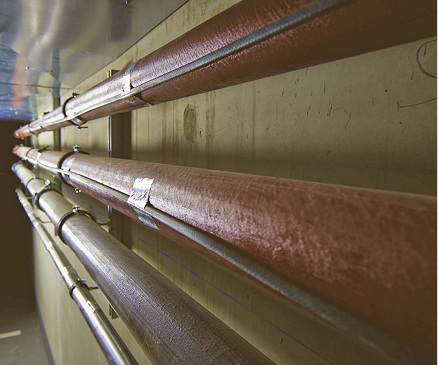 



6
 Im Außenbereich und in der Tiefgarage schützen selbstlimitierende elektrische Rohrbegleitheizungen vor Schäden bei Frost und gefährlichen Vereisungen.
