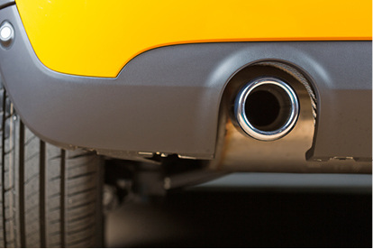 



3
 Die Höhe der NO
2
-Belastung ist vor allem durch lokale Emissionsquellen – insbesondere durch den Verkehr in Ballungsräumen – bestimmt und weist nur geringe zwischenjährliche Schwankungen auf. 
