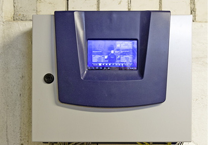 



5
 Für das Wärmemanagement ist die Steuerung VarCon 380 Pro von varmeco zuständig. 
