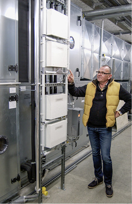 



5
 Vier PAC-IF-Anschlusskits fungieren als Schnittstelle zwischen den Wärmepumpen und den Lüftungsgeräten.
