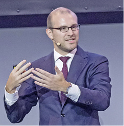 



6
 Robert Elixmann: Wer in der (Bau)Welt von morgen bestehen will, muss dafür heute mit BIM beginnen. Und das ist möglich, denn alle erforderlichen rechtlichen Anpassungen können Baupartner schon heute proaktiv in ihren Projektverträgen vornehmen.
