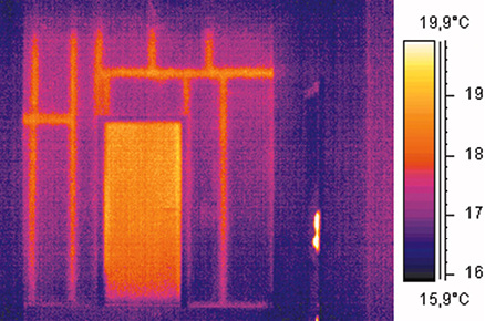 



5
 Verdeckte Bauteilstrukturen lassen sich im Innenbereich nach thermischer Anregung durch Heizstrahler ebenso sichtbar machen … 
