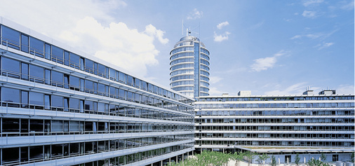 



5
 Das Baureferat der Landeshauptstadt München nutzt bei seinen offenen GLT-Anlagen fast ausschließlich lizenzkostenfreie Produkte. Auch das neue Zutrittskontrollsystem wurde als Hersteller-offene und lizenzkostenfreie Lösung integriert. 
