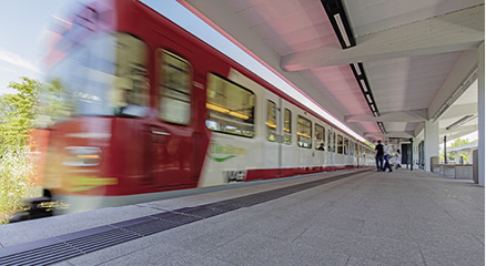 <p>
</p>

<p>
<span class="GVAbbildungszahl">3</span>
 In drei Nürnberger U-Bahnhöfen sorgen Brandschutzschalter bereits für mehr Sicherheit. Beispielsweise sichern sie als doppelte Präventionsmaßnahme die Sicherheitsbeleuchtung ab. 
</p> - © Siemens

