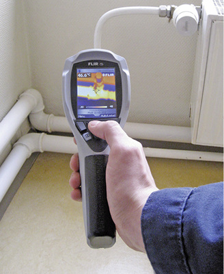 
7
 Kompaktkameras der Einstiegsklasse sind für die Leitungs- oder Leckagesuche, für die vorbeugende Instandhaltung der Gebäudetechnik … 



