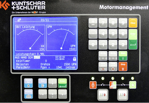 <p>
</p>

<p>
<span class="GVAbbildungszahl">7</span>
 Alle wichtigen Anlagen-, Heizkessel- und BHKW-Daten werden vom Contracting-Unternehmen ESB Wärme für den Fernbetrieb ausgelesen. 
</p> - © Wolf Heiztechnik, Mainburg

