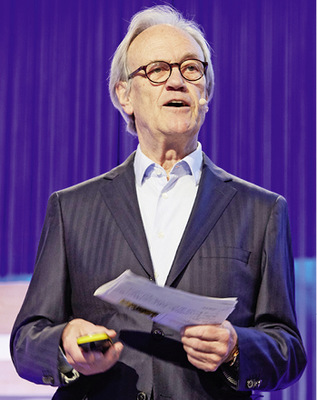 
4
 Ex-Aldi-Manager Dieter Brandes hielt ein mitreißendes Plädoyer für die Einfachheit. 



